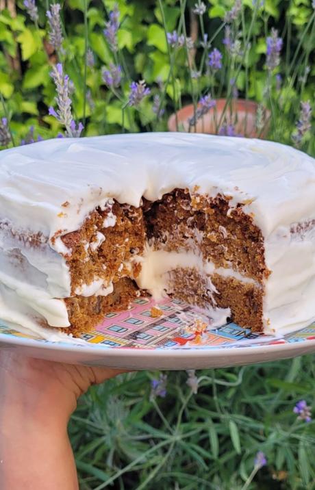 Tarta de Zanahoria con cobertura de queso crema