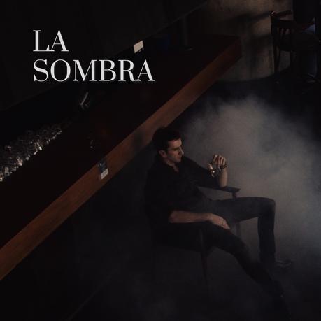 La cantautora Sofia Sherocka ha realizado la adaptación al español del tema «Shadow in the Night”, de la famosa artista Dina Rizvić. COVER ART