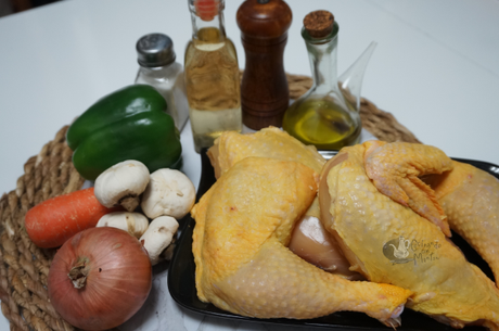 Pollo con verduras y champiñones Pollo con verduras y champiñones