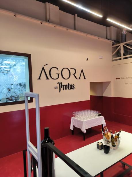 Apertura del restaurante Ágora de Protos