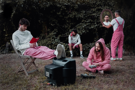 Ruto Neón lanza su disco de debut: ‘Reset’