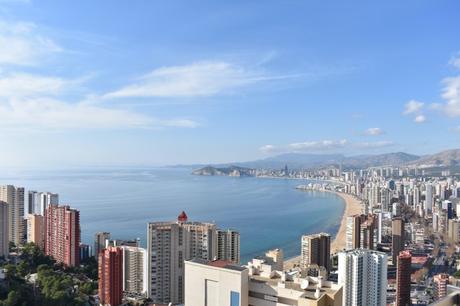 Compraventa de viviendas en la Costa Blanca. Propiedades de la construcción en ambiente marino Compraventa de viviendas en la Costa Blanca. Propiedades de la construcción en ambiente marino