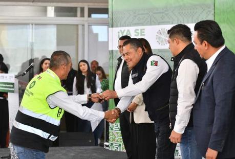 Ricardo Gallardo entrega modernas unidades y equipo a Protección Civil Estatal