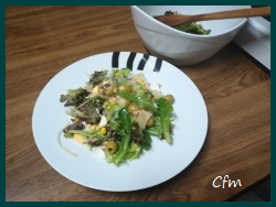 Ensalada variada con fruta