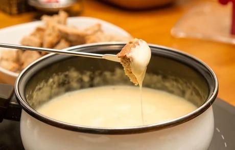 MARIDAJES : FONDUE