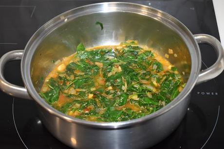Garbanzos con espinacas