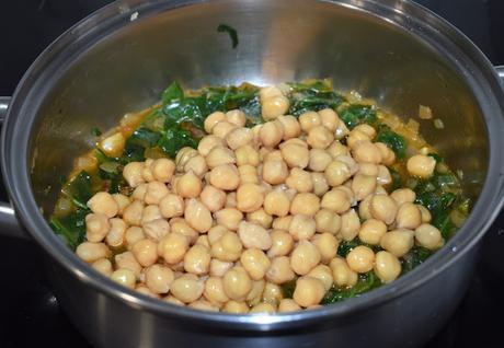 Garbanzos con espinacas