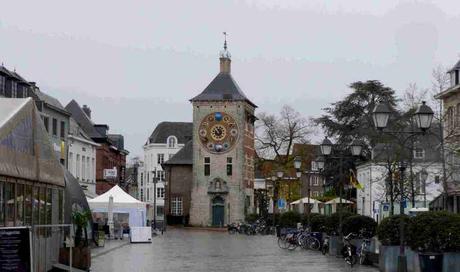 El Reloj del Centenario de la Torre Zimmer en Lier