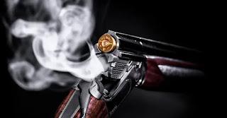 De las armas colgadas en las paredes