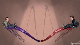 De las armas colgadas en las paredes