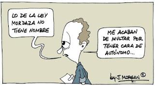 De las armas colgadas en las paredes