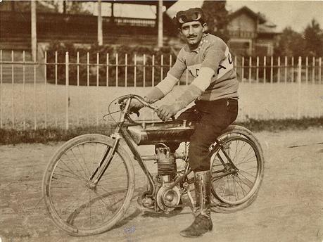 Gilera VT 317, la primera moto de la marca italiana del año 1909 Gilera VT 317, la primera moto de la marca italiana del año 1909