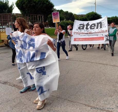 La Seccional de Aten  realizó la jornada del 8M en Piedra del Águila