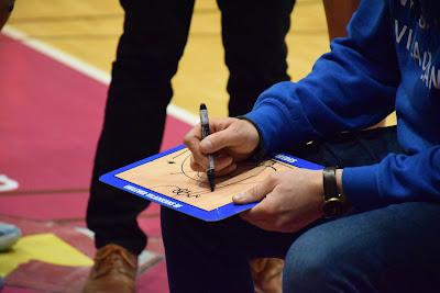 Galería de clics del Bàsquet Femení Sant Adrià-Vilabàsquet Viladecans (Liga Femenina 2)