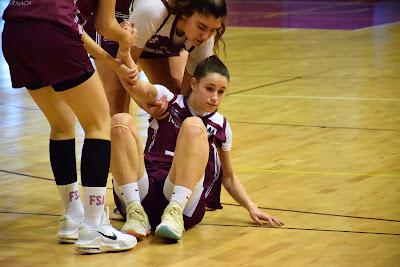 Galería de clics del Bàsquet Femení Sant Adrià-Vilabàsquet Viladecans (Liga Femenina 2)