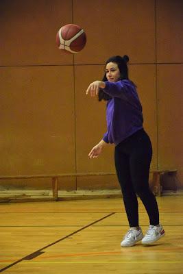 Galería de clics del Bàsquet Femení Sant Adrià-Vilabàsquet Viladecans (Liga Femenina 2)