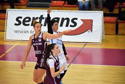 Galería de clics del Bàsquet Femení Sant Adrià-Vilabàsquet Viladecans (Liga Femenina 2)