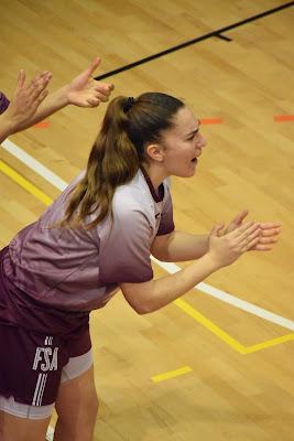 Galería de clics del Bàsquet Femení Sant Adrià-Vilabàsquet Viladecans (Liga Femenina 2)