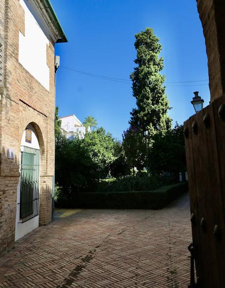 El Convento de Santa Paula (4): los jardines del compás de la iglesia.