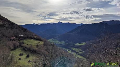 Vista desde la zona de Cerebián hacia el valle del Nalón