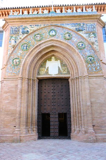 El Convento de Santa Paula (5): la portada de la iglesia.