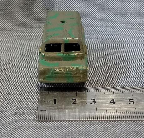 Bedford CA Van repartidor del diario Evening News de Matchbox