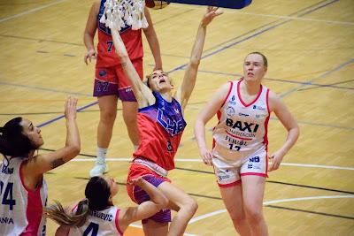 Galería de clics del Lima Horta Bàsquet-Uni Ferrol (Liga Femenina Challenge)