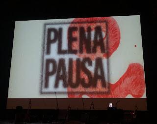 Plena pausa, concierto de J sobre imágenes de Iván Zulueta