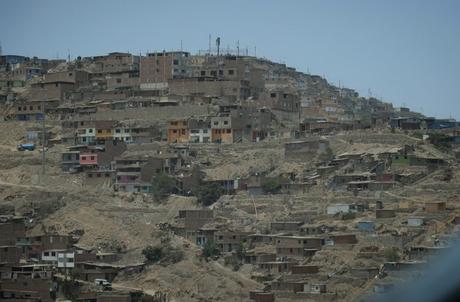 8M en Perú: Resistir en las calles contra una dictadura racista