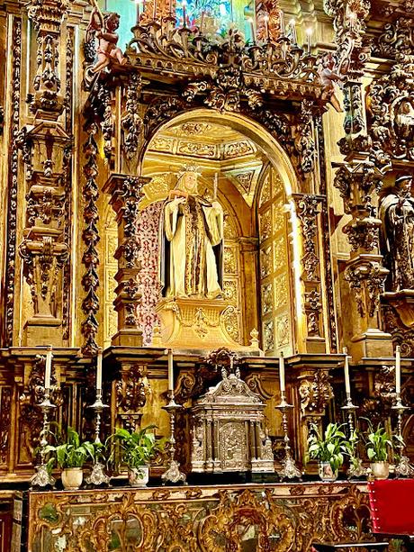 El Convento de Santa Paula (6): el Retablo Mayor de la iglesia.
