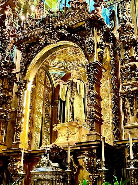 El Convento de Santa Paula (6): el Retablo Mayor de la iglesia.