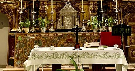 El Convento de Santa Paula (6): el Retablo Mayor de la iglesia.