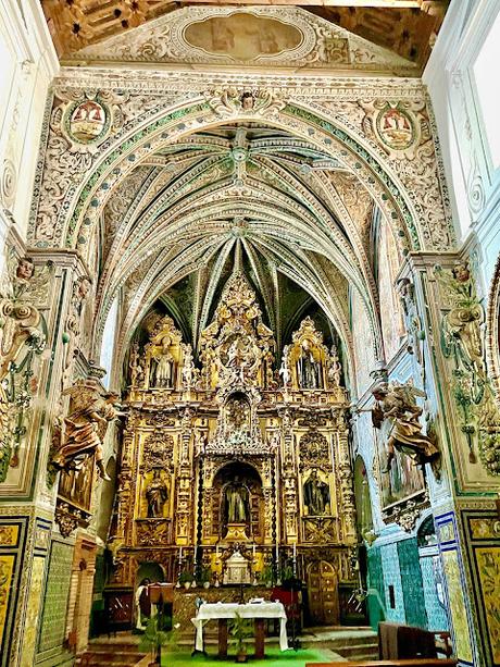 El Convento de Santa Paula (6): el Retablo Mayor de la iglesia.