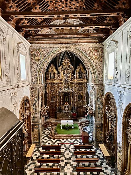 El Convento de Santa Paula (6): el Retablo Mayor de la iglesia.