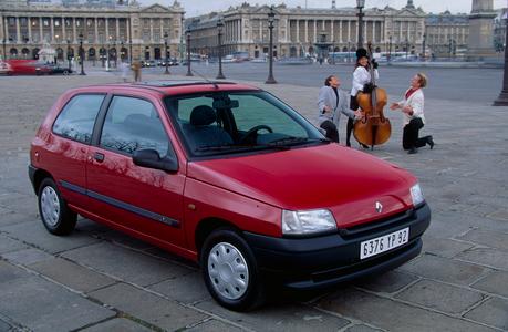 El Renault Clio con 16 millones es el automóvil francés más vendido de la historia El Renault Clio con 16 millones es el automóvil francés más vendido de la historia