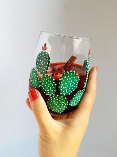 Aprende cómo decorar vasos de vidrio con pintura acrílica