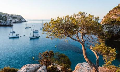 Alquiler coches aeropuerto Menorca. Descubrir Menorca: Los mejores momentos para visitar la isla.