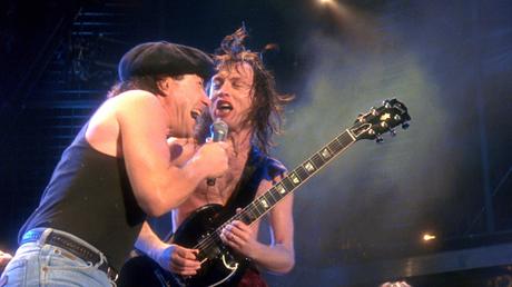 AcDc_LiveAtDonnington_