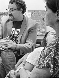 «El ángulo de la felicidad» y «Los planes de Dios», de Jon Echanove, una ventana abierta al estilo de vida oriental «El ángulo de la felicidad» y «Los planes de Dios», de Jon Echanove, una ventana abierta al estilo de vida oriental