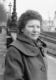 Resumido: El peligro de estar cuerda – Rosa Montero