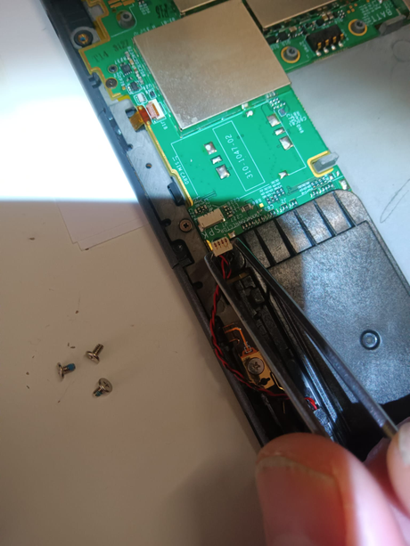 Como reparar un kindle  keyborad y no morir en el intento