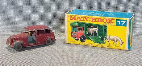 Austin Metropolitan Taxi y AEC Horse Box, piezas #17 de Matchbox