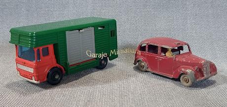 Austin Metropolitan Taxi y AEC Horse Box, piezas #17 de Matchbox Austin Metropolitan Taxi y AEC Horse Box, piezas #17 de Matchbox