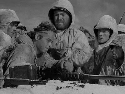 A BAYONETA CALADA (Fixed Bayonets) (USA, 1951) A BAYONETA CALADA (Fixed Bayonets) (USA, 1951)