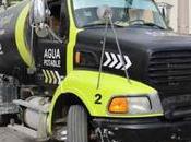 Gobierno municipal este sábado entregó millones litros agua hogares potosinos