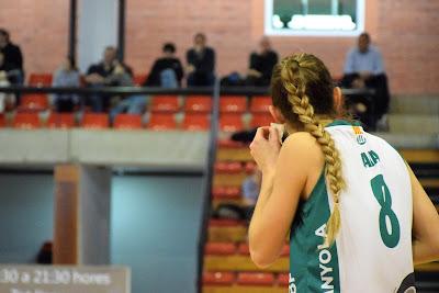 Galería de clics del Bàsquet Femení Sant Adrià-CBF Cerdanyola (Liga Femenina 2)