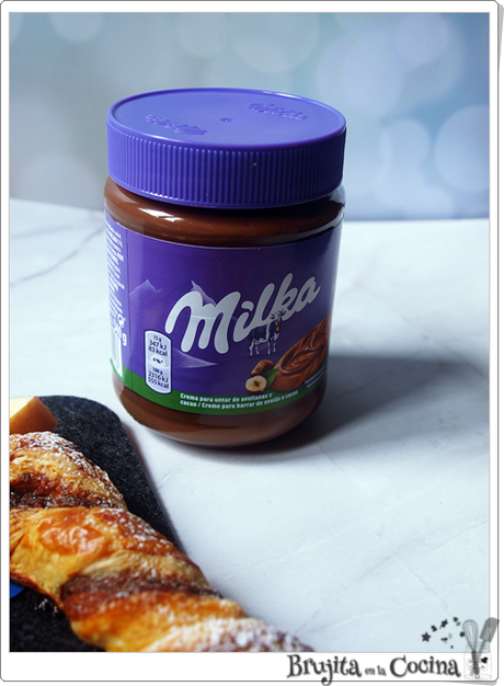 Cohetes de hojaldre y chocolate