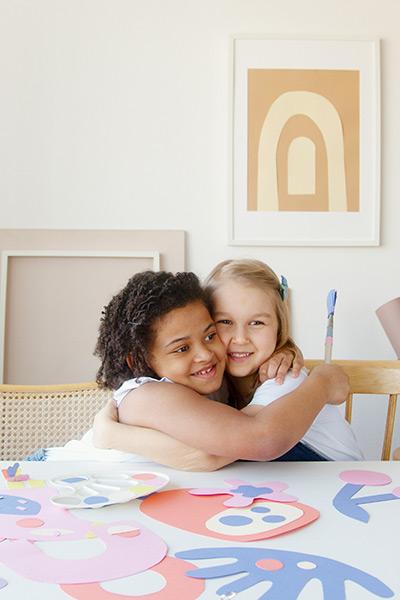 Los beneficios de las manualidades en los peques