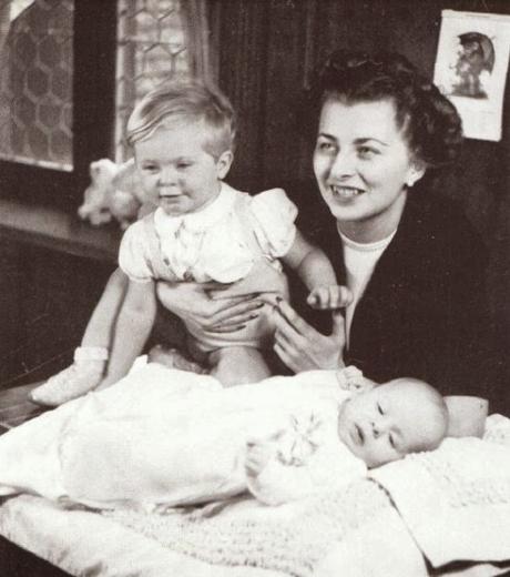 Philipp1946HAGina Francisco José II de Liechtenstein