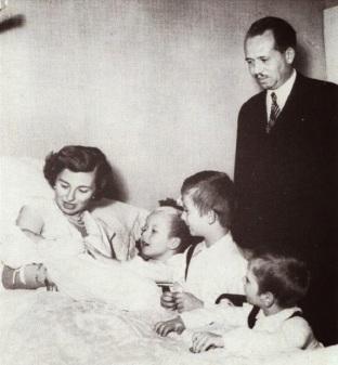 Nora1950GeburtJFGinaHAPhilippNikolaus Francisco José II de Liechtenstein